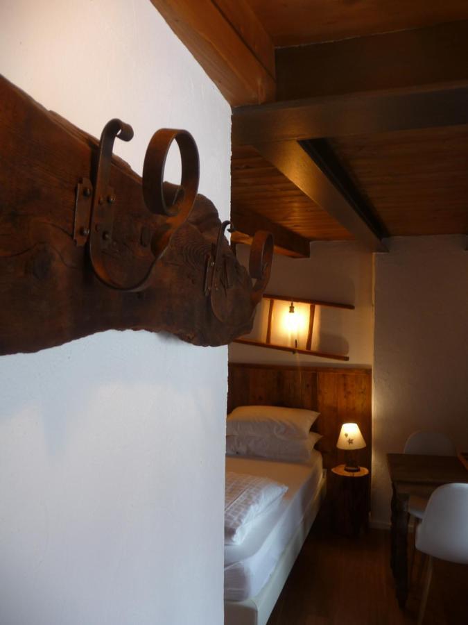 Beb Luca76 Bed & Breakfast Avise Eksteriør bilde